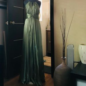 BCBG MAXAZRIA LIGHT GREEN SILK MOSS GOWN DRESSS 6